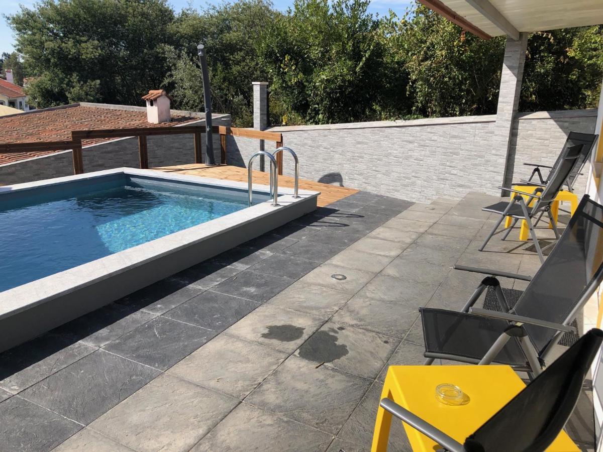 דירות Sun House - Near Sintra - Kitchen - Pool מראה חיצוני תמונה